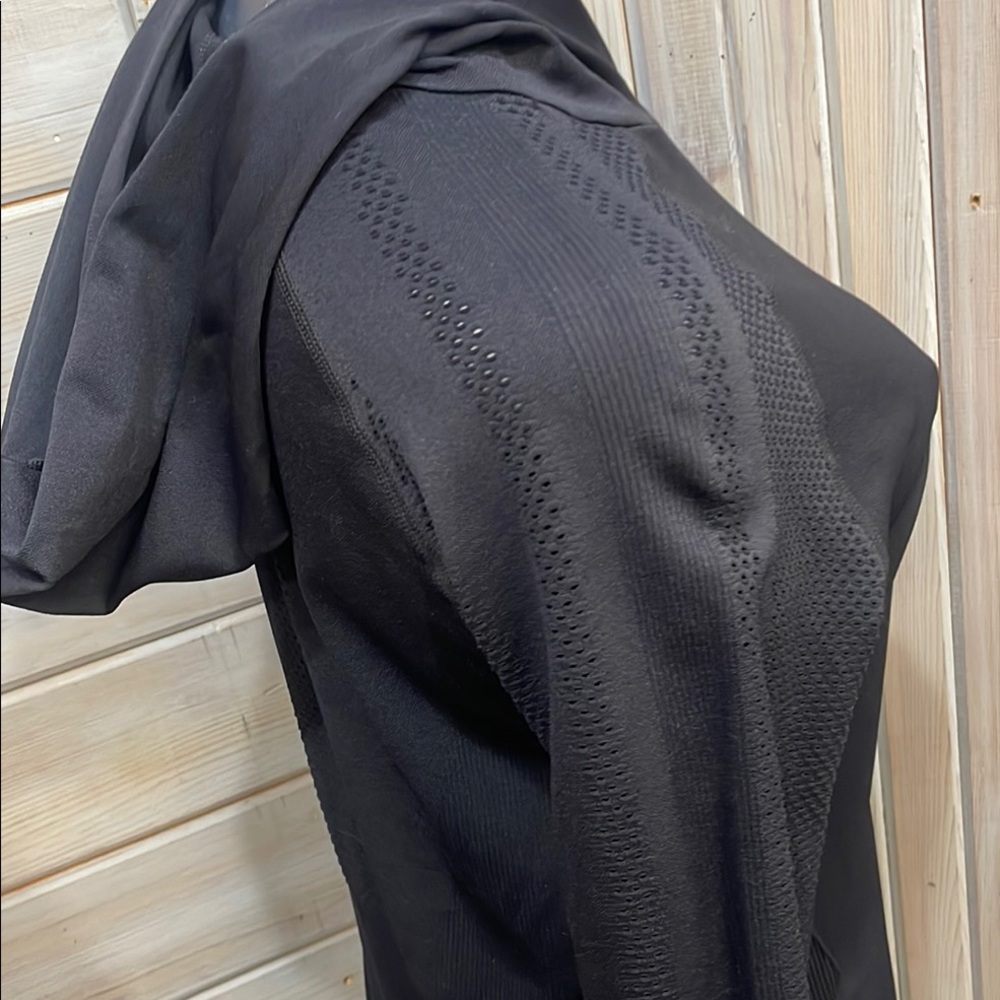 ZYIA Black Relaxed Long Sleeve Hoodie - Picture 2 of 4